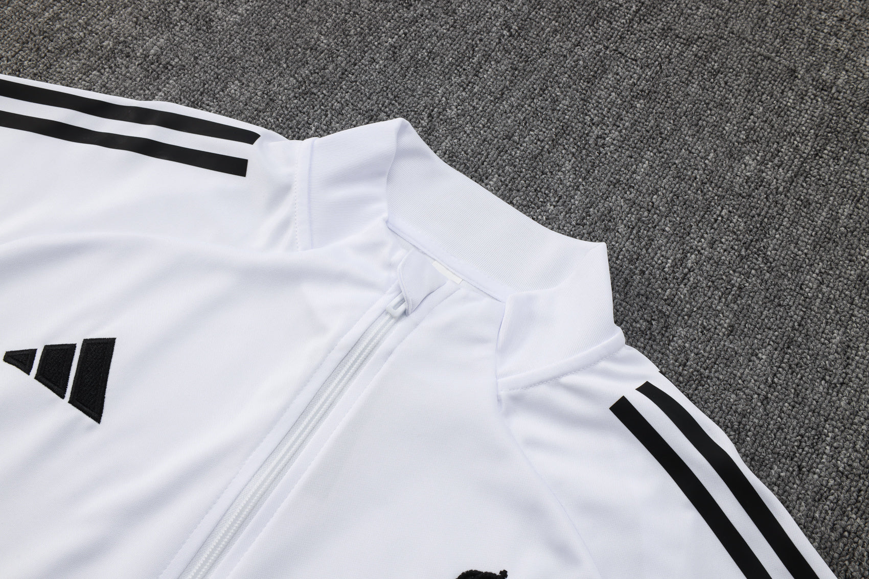 Real Madrid White Tracksuit Full-Zip 25/26