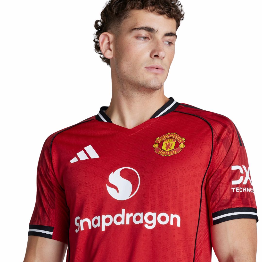 Manchester United home 25/26