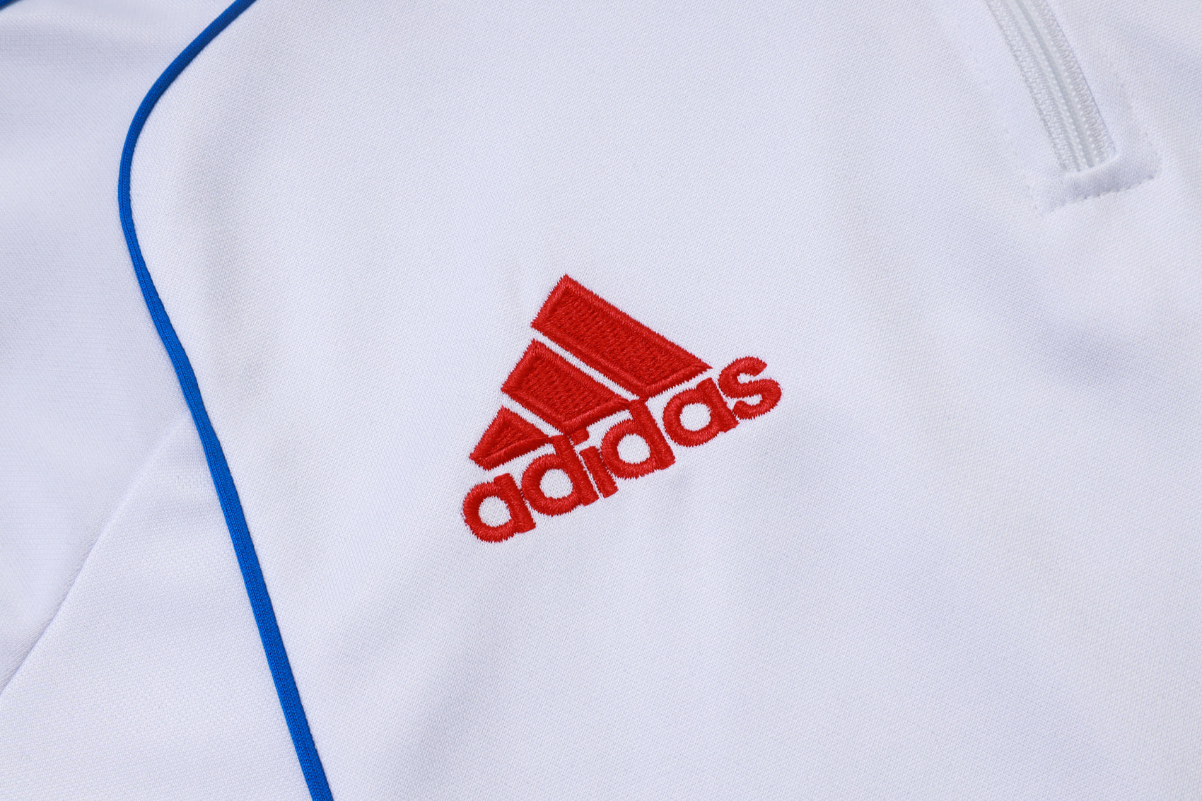 Bayern White/Gray Tracksuit Half-Zip 25/26