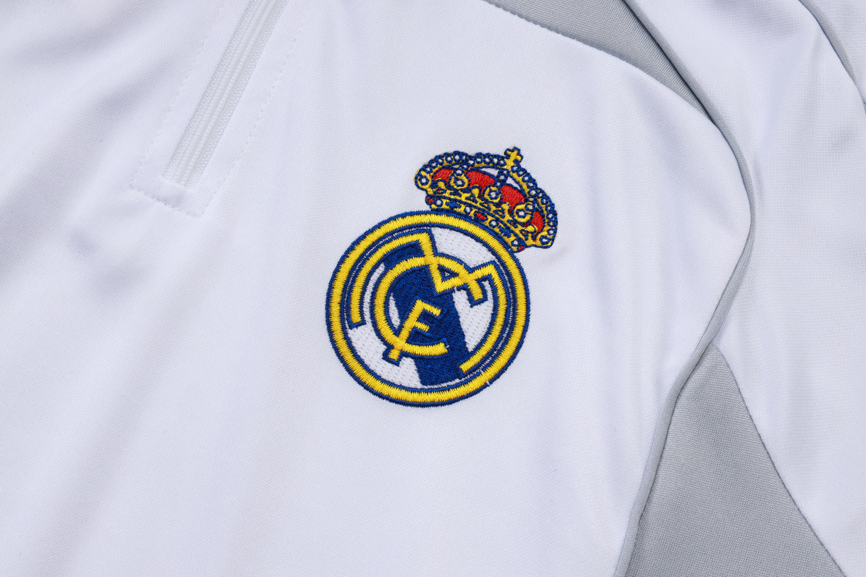 Real Madrid White/Gray Tracksuit Half-Zip 25/26