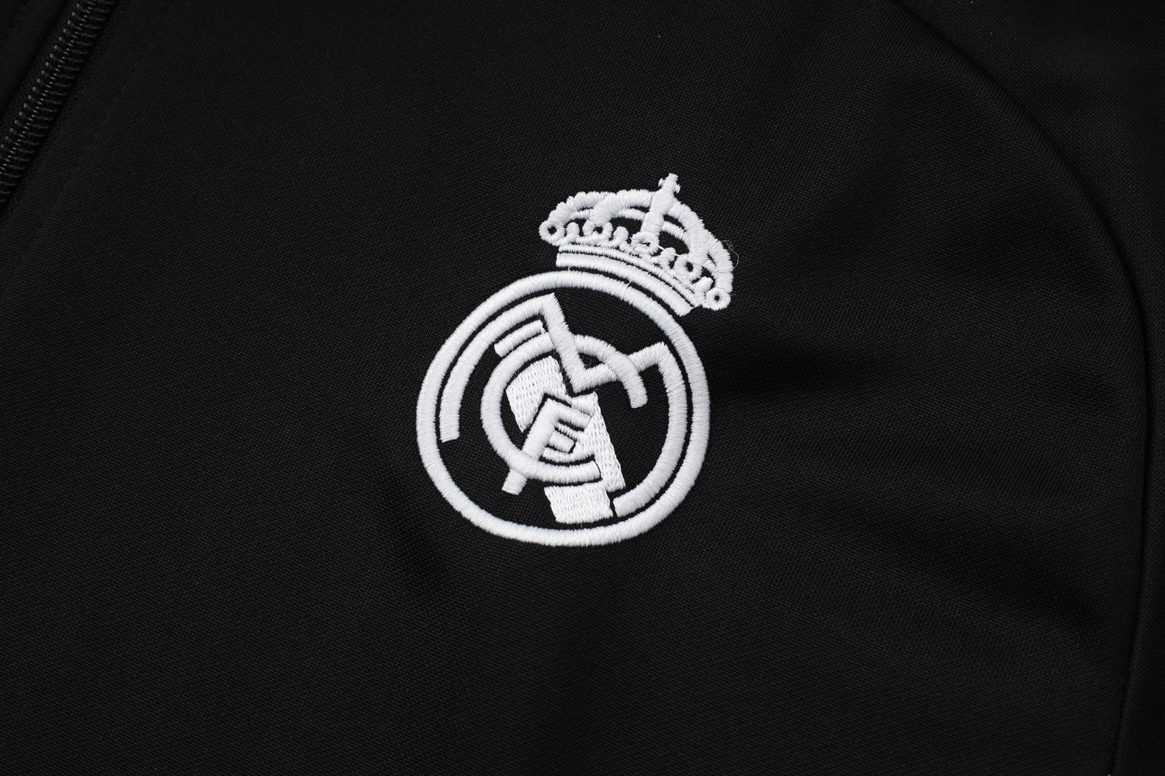 Real Madrid Black Tracksuit Full-Zip 25/26